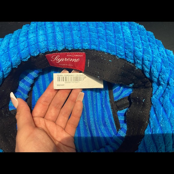 Supreme Accessories - SUPREME BUCKET HAT 🧢